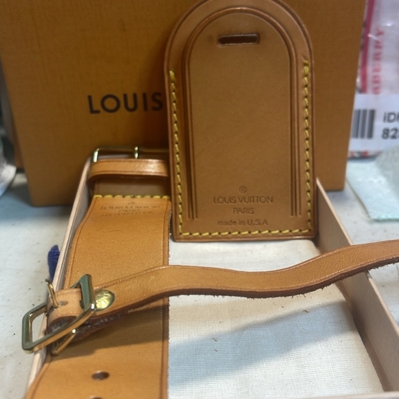 EXCELLENT condition Louis Vuitton Luggage Tag Poignet Vachetta Leather 🥰 - Picture 4 of 5
